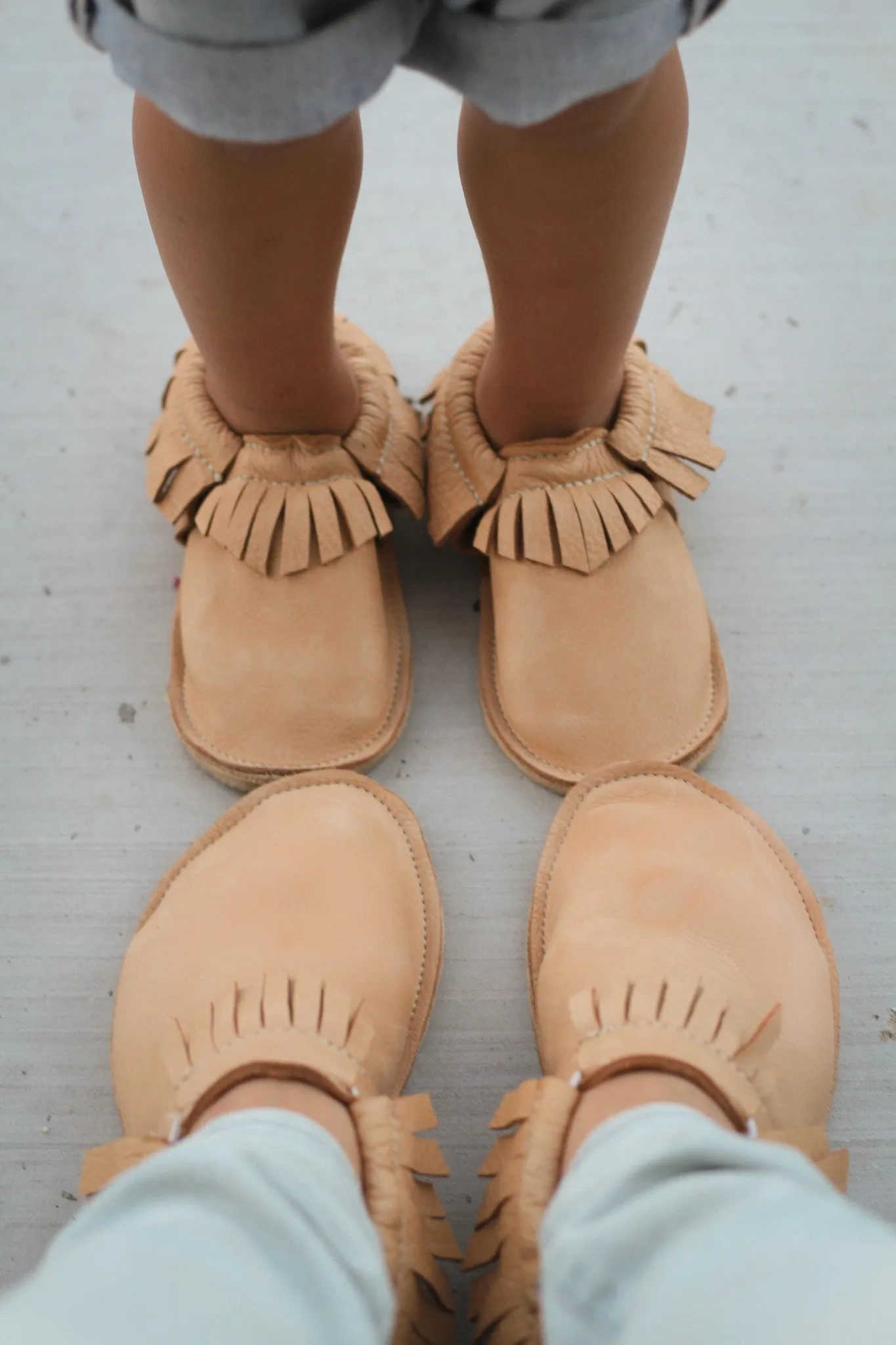 Adult Moccasin - Classic Fringe - Camel