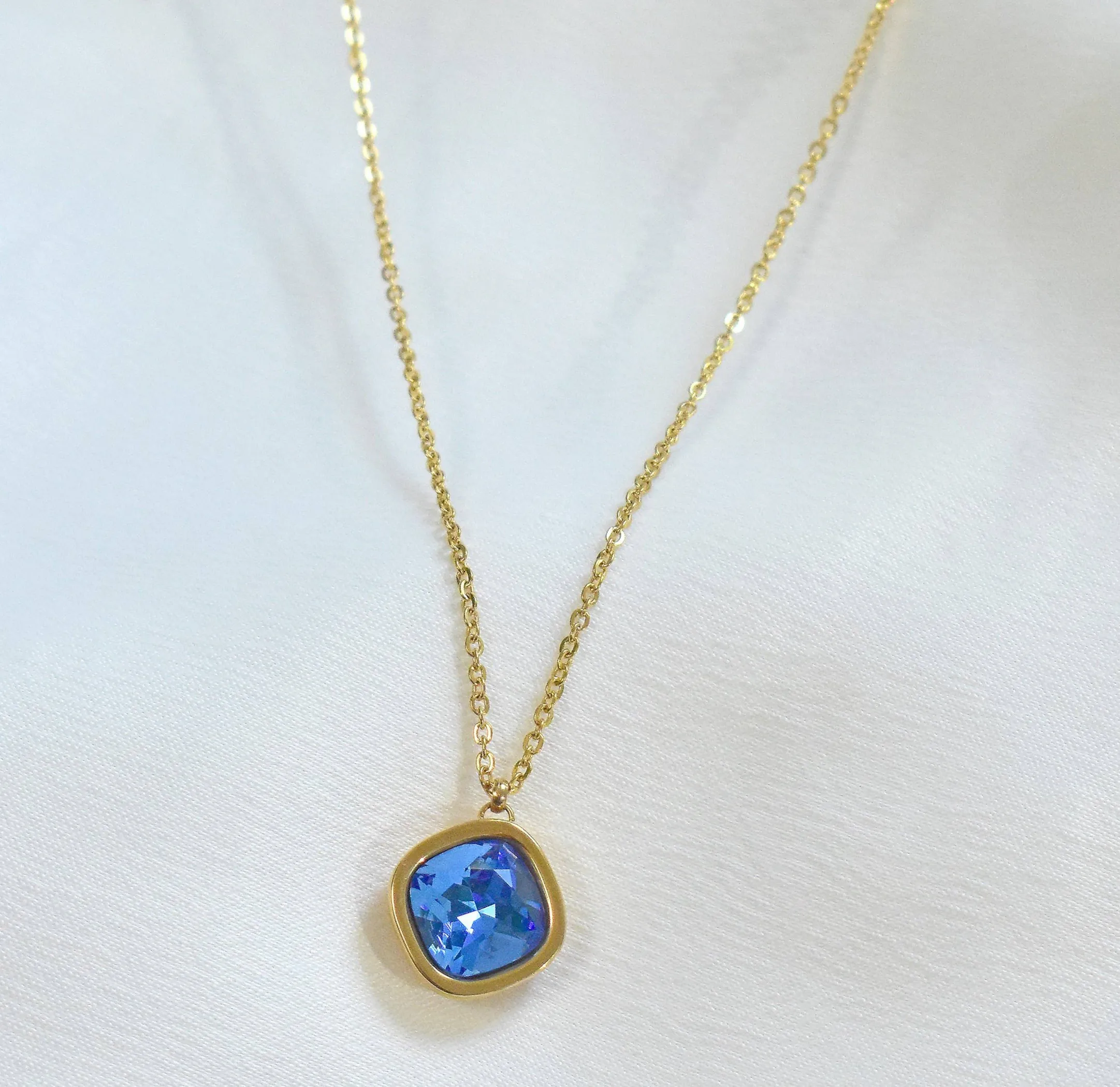 DESIREE SAPPHIRE BIRTHSTONE PENDANT NECKALCE - SEPTEMBER