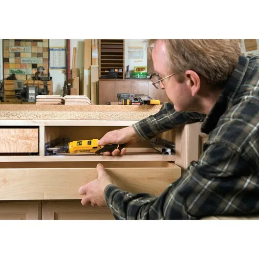 DeWalt DCF680N1 8V MAX Gyroscopic Screwdriver Kit