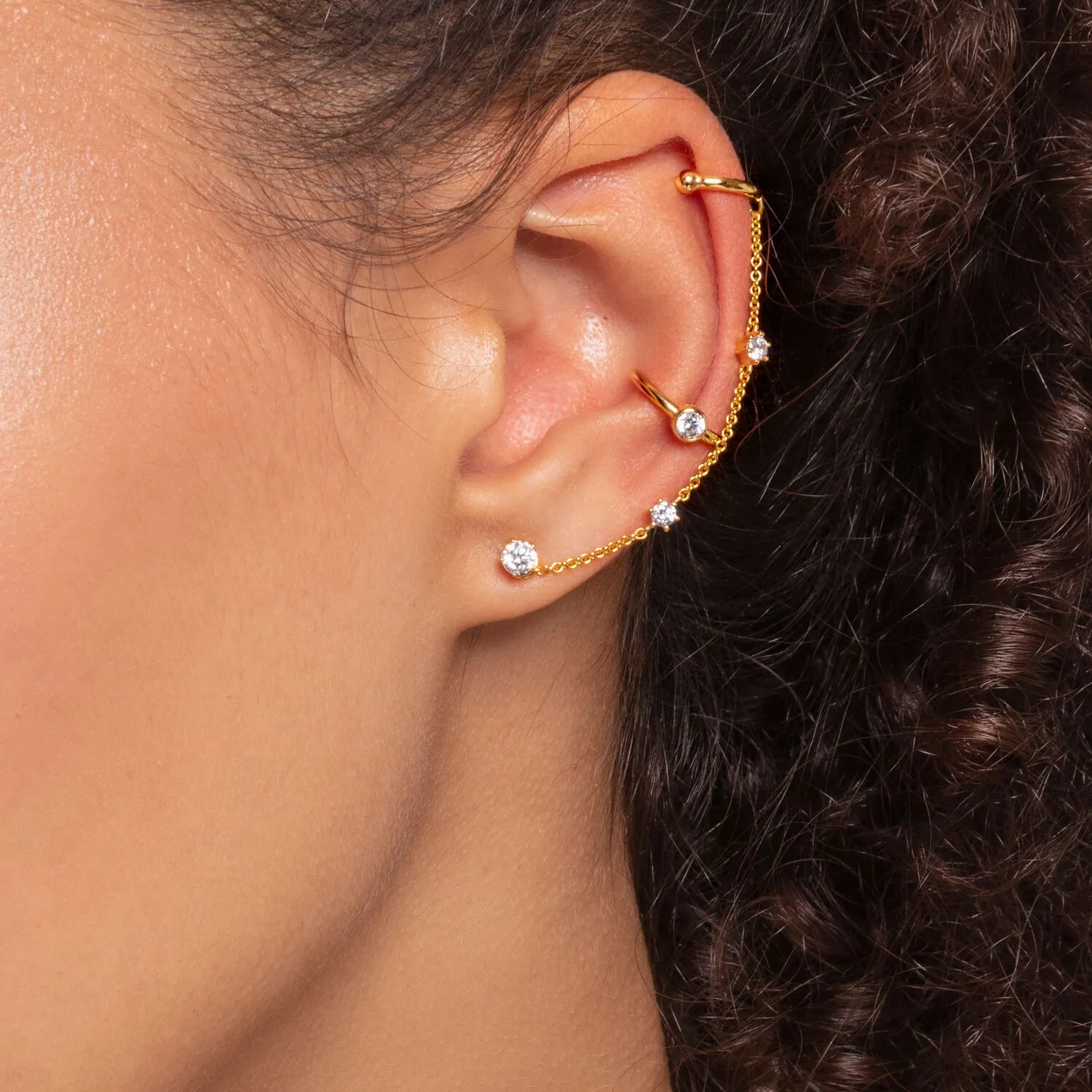 Ear Stud White Stone (Single)