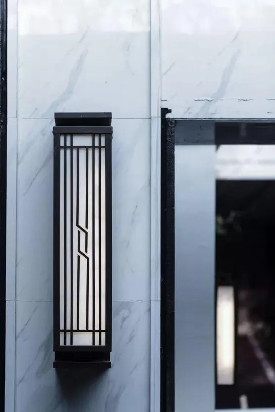 Geometric Monolith Warm White Outdoor Wall Light (XH006)