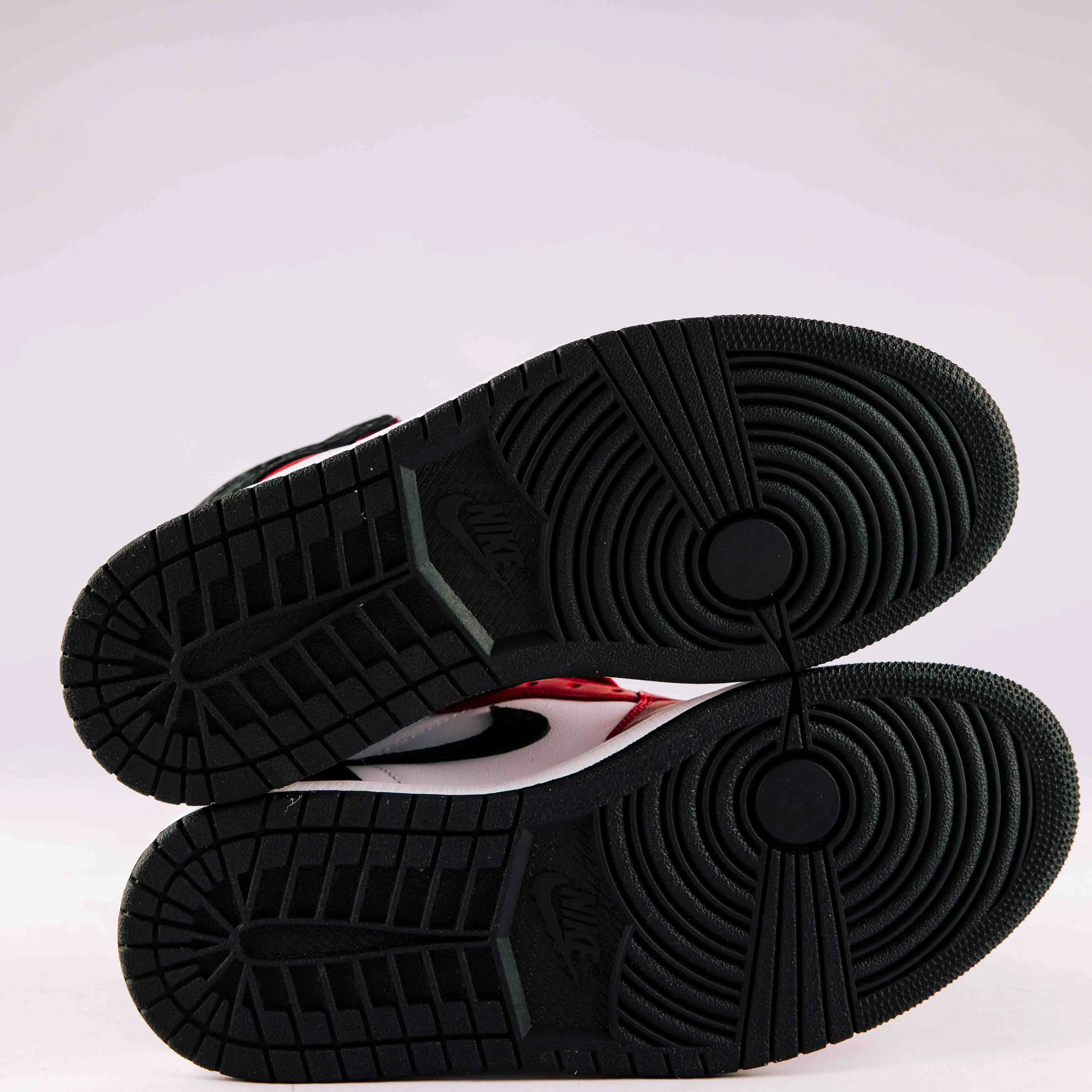 Jordan 1 Retro High Satin Snake Chicago W - Used - 0563