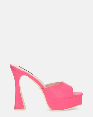 UMA - scarpe con tacco squadrato in ecopelle fucsia